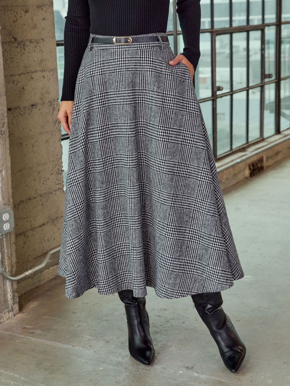 VICI Marqline Belted Plaid Maxi Skirt - Picture 2 of 5